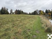 Acker, Wiese, Weiher