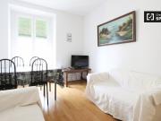 Piso de 3 habitaciones en alquiler en Embajadores, Madrid