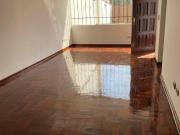 Acogedor departamento /1er piso/ 85 mt/ cochera