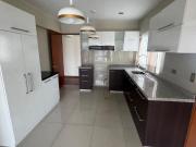 ACOGEDOR DEPARTAMENTO BIEN CONSERVADO EN YANAHUARA