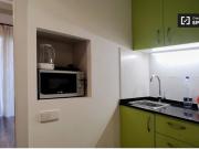 Acogedor estudio semi independiente en alquiler en El Raval