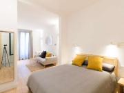 Acogedor estudio sobre jardín con baño en Gracia Co living Acogedor estudio sobre jardín con baño en Gracia Co living