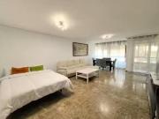 ¡Renta! Habitación en Calle Poeta Vila y Blanco,...