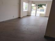 Acogedor Local Comercial en Alquiler en el Zaidín, Granada