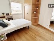 ¡Recién llegado! Se alquila habitación en piso...