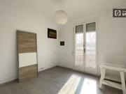 Barato Se alquila habitación en piso de 4 dormitorios en...