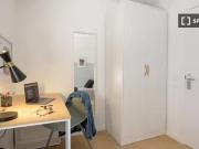 ¡Recién llegado! Se alquila habitación en piso de 5...