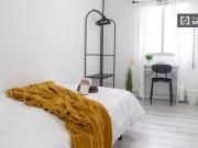 ¡Recién llegado! Se alquila habitación individual en...