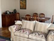 Acogedora Casa de tres pisos, uso comercial