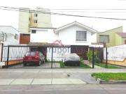 ACOGEDORA CASA EN LA MEJOR ZONA DE SAN BORJA