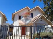 Acogedora casa en venta Buin
