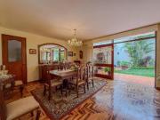 Acogedora Casa en VENTA en Surco con excelentes acabados
