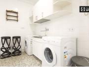 Acogedora habitación con llave independiente en un...