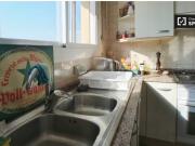 Acogedora habitación en alquiler en un apartamento de 4...