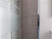 Acogedora habitación en alquiler en un apartamento de 5...