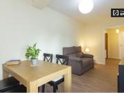 Acogedora habitación en apartamento de 3 dormitorios en...