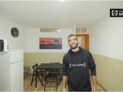 Acogedora habitación en apartamento de 4 dormitorios en...