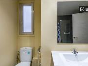 Acogedora habitación en apartamento de 5 dormitorios en...