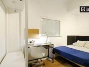 Acogedora habitación en apartamento de 7 dormitorios en... Acogedora habitación en apartamento de 7 dormitorios en...