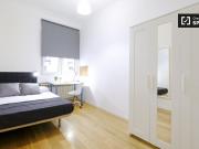 Acogedora habitación en apartamento de 7 dormitorios en...