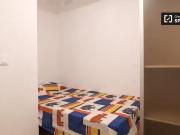 Acogedora habitación en apartamento de 7 dormitorios en...