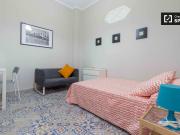 Acogedora habitación en piso de 6 habitaciones en...