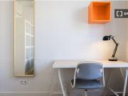 Acogedora habitación en un apartamento de 15...