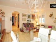 Acogedora habitación en un apartamento de 3 dormitorios...