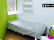 Acogedora habitación en un apartamento de 6 dormitorios...