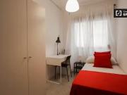 Acogedora habitación en un apartamento de 7 dormitorios...