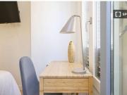 Acogedora habitación individual con baño privado y con...