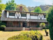 ACOGEDORA RESIDENCIA COLINDANTE CON GREEN EN CLUB DE...