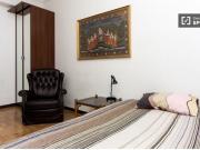 Acogedora sala con tv en piso de 5 habitaciones, salamanca