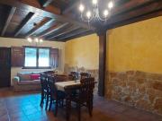 ACOGEDORA VIVIENDA EN SANTA CRUZ DE LA SALCEDA, EN EL...