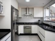 Elegante casa tipo para venda em Freguesia do Ó com 4...