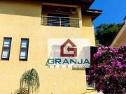 Aconchegante Imóvel com 4 suítes à venda por R$ 1.300....