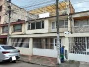 ACSI 1115. Se vende casa en el barrio Marsella, Bogotá