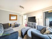 Addiscombe Road, Croydon CR0, 2 bed flat to rent, £1,750...