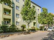 Adlershof: Renovierte 3 Zimmer Wohnung mit Loggia & EBK...