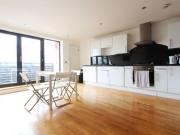 Admirable double bedroom in Limehouse Has a Room