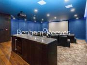 Admiralty House, Vaughan Way, E1W