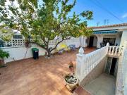 Adosada en alquiler en Torrevieja, Playa de los Locos