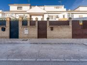 Adosada en venta en Dos Hermanas, Arco norte Avda España Adosada en venta en Dos Hermanas, Arco norte Avda España