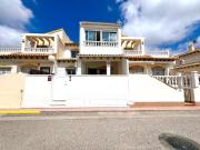Adosada en venta en Orihuela, Urbanización Perla del Mar