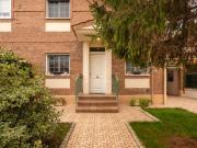 Adosada en venta en Renedo, Urbanizacion puerta de casasola