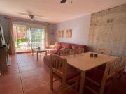 ADOSADO CON JARDIN EN URBANIZACION PRIVADA