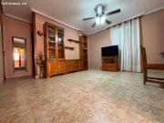 Adosado con patio y 4 dormitorios en el corazón de San...