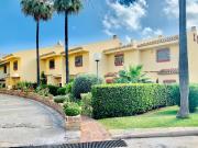 Adosado con terrazas, zona Golf Torrequebrada