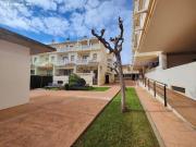 ADOSADO DE 4 DORMITORIOS, 3 BAÑOS, CON CHIMENEA, PISCINA...