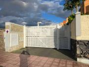 ADOSADO EN LOS CRISTIANOS
